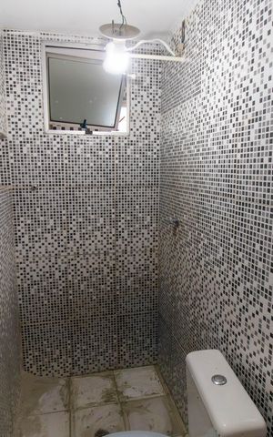Apartamento à venda com 45m², 2 quartos e sem vaga Apartamento à venda com 45m², 2 quartos e sem vagaBanheiro