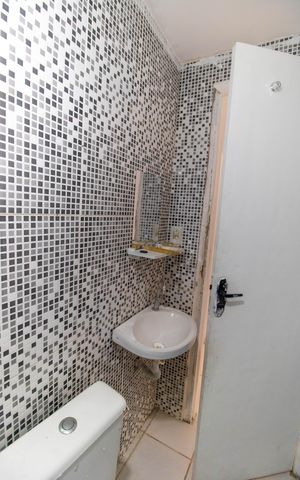 Apartamento à venda com 45m², 2 quartos e sem vaga Apartamento à venda com 45m², 2 quartos e sem vagaBanheiro