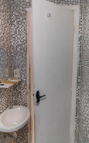 Apartamento à venda com 45m², 2 quartos e sem vaga Apartamento à venda com 45m², 2 quartos e sem vagaBanheiro