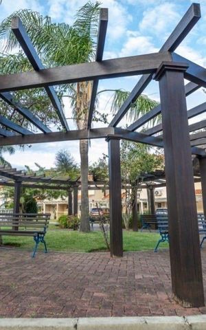 Casa de condomínio à venda com 146m², 3 quartos e 2 vagas Casa de condomínio à venda com 146m², 3 quartos e 2 vagasÁrea externa