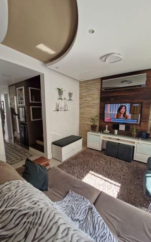 Casa de condomínio à venda com 146m², 3 quartos e 2 vagas Casa de condomínio à venda com 146m², 3 quartos e 2 vagasSala