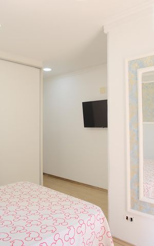 Casa à venda com 150m², 4 quartos e 2 vagasSuíte