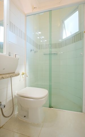 Casa à venda com 150m², 4 quartos e 2 vagasBanheiro da Suíte