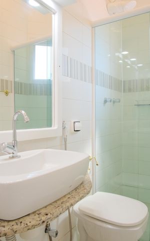 Casa à venda com 150m², 4 quartos e 2 vagasBanheiro da Suíte