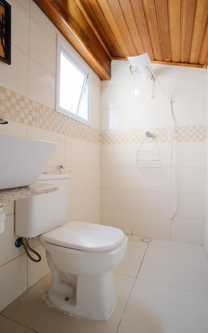 Casa à venda com 150m², 4 quartos e 2 vagasBanheiro do Sotão