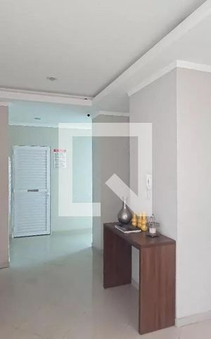 Apartamento à venda com 51m², 2 quartos e 1 vaga Apartamento à venda com 51m², 2 quartos e 1 vagaHall social