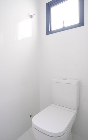 Casa à venda com 185m², 3 quartos e 2 vagasBanheiro