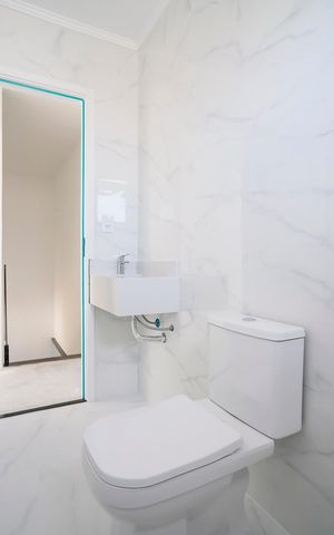 Casa à venda com 185m², 3 quartos e 2 vagasBanheiro