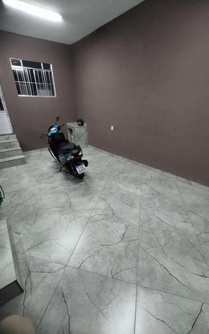 Casa à venda com 356m², 3 quartos e 3 vagas Casa à venda com 356m², 3 quartos e 3 vagasgaragem