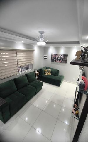 Casa à venda com 356m², 3 quartos e 3 vagas Casa à venda com 356m², 3 quartos e 3 vagasSala