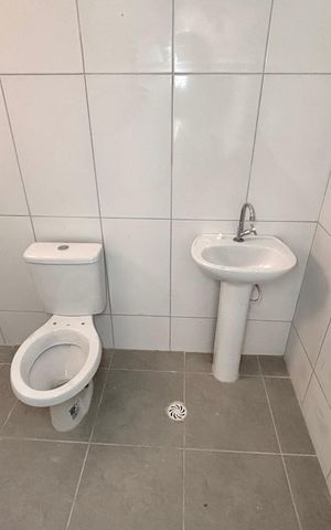 Casa para alugar com 34m², 1 quarto e sem vaga Casa para alugar com 34m², 1 quarto e sem vagaBanheiro