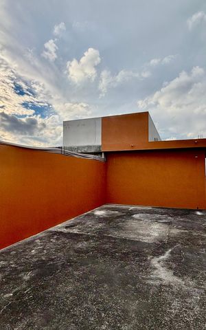 Casa para alugar com 64m², 2 quartos e 1 vaga Casa para alugar com 64m², 2 quartos e 1 vagaVaranda