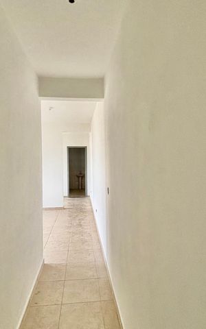 Casa para alugar com 64m², 2 quartos e 1 vaga Casa para alugar com 64m², 2 quartos e 1 vagaCorredor
