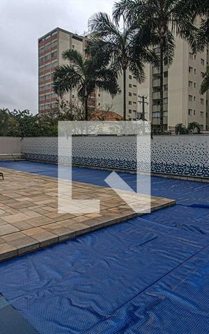 Apartamento à venda com 103m², 3 quartos e 2 vagas Apartamento à venda com 103m², 3 quartos e 2 vagasPiscina