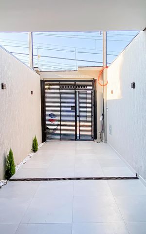 Casa à venda com 140m², 3 quartos e 2 vagasGaragem 