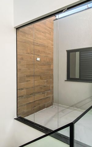 Casa à venda com 140m², 3 quartos e 2 vagasCorredor 