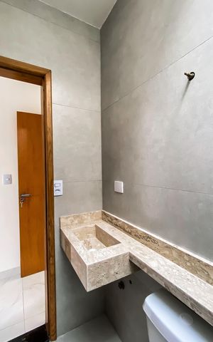 Casa à venda com 140m², 3 quartos e 2 vagasBanheiro da Suíte