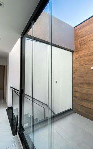 Casa à venda com 140m², 3 quartos e 2 vagasCorredor 