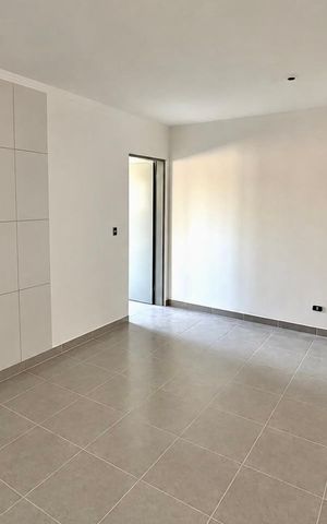 Casa para alugar com 55m², 2 quartos e sem vaga Casa para alugar com 55m², 2 quartos e sem vagaSala