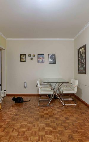 Apartamento à venda com 80m², 2 quartos e sem vagaSala
