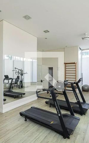 Apartamento à venda com 250m², 4 quartos e 4 vagas Apartamento à venda com 250m², 4 quartos e 4 vagasAcademia