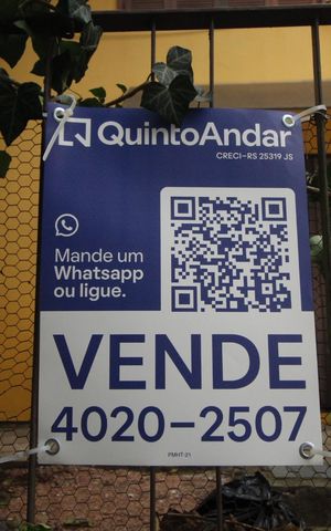Casa à venda com 83m², 2 quartos e 1 vagaPlaquinha