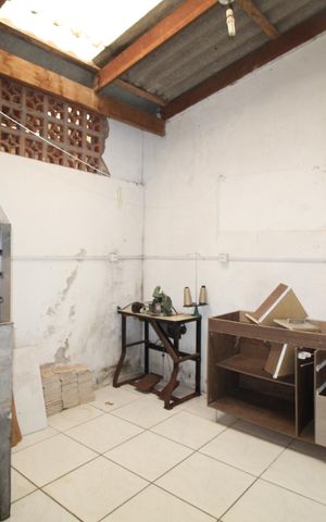 Casa à venda com 83m², 2 quartos e 1 vagaÁrea de Serviço