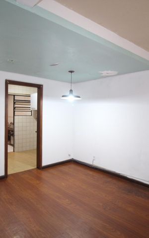Casa à venda com 83m², 2 quartos e 1 vagaSala