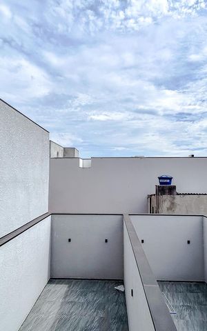 Casa à venda com 150m², 4 quartos e 3 vagasVaranda da Suíte 2