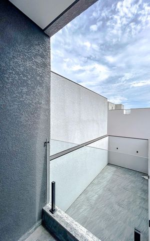 Casa à venda com 150m², 4 quartos e 3 vagasVaranda da Suíte 2