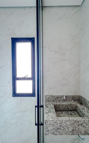 Casa à venda com 150m², 4 quartos e 3 vagasBanheiro da Suíte 2
