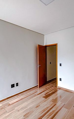 Casa à venda com 150m², 4 quartos e 3 vagasSuíte 2