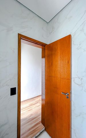 Casa à venda com 150m², 4 quartos e 3 vagasBanheiro da Suíte 2