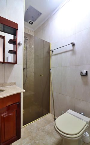 Casa de condomínio para alugar com 160m², 2 quartos e 2 vagasBanheiro Social