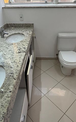 Apartamento à venda com 90m², 1 quarto e 2 vagas Apartamento à venda com 90m², 1 quarto e 2 vagasBanheiro da Suíte