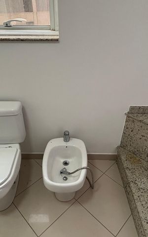Apartamento à venda com 90m², 1 quarto e 2 vagas Apartamento à venda com 90m², 1 quarto e 2 vagasBanheiro da Suíte