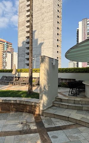Apartamento à venda com 90m², 1 quarto e 2 vagas Apartamento à venda com 90m², 1 quarto e 2 vagasÁrea comum - Piscina