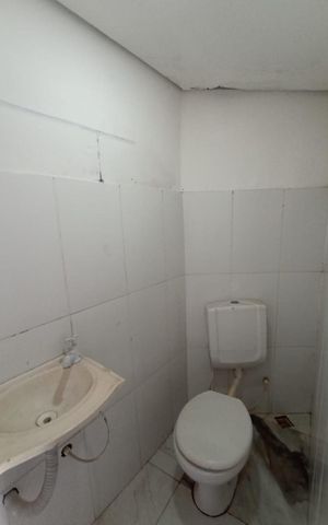 Casa à venda com 360m², 3 quartos e 2 vagas Casa à venda com 360m², 3 quartos e 2 vagasBanheiro