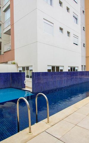Apartamento à venda com 53m², 2 quartos e 2 vagas Apartamento à venda com 53m², 2 quartos e 2 vagasÁrea comum - Piscina