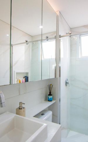 Apartamento à venda com 53m², 2 quartos e 2 vagas Apartamento à venda com 53m², 2 quartos e 2 vagasBanheiro do quarto 1