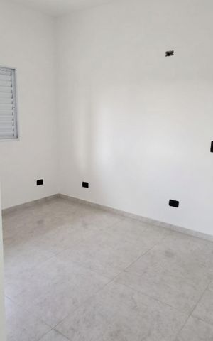 Casa à venda com 150m², 5 quartos e 2 vagas Casa à venda com 150m², 5 quartos e 2 vagasQuarto