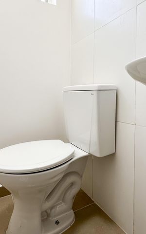 Apartamento à venda com 79m², 2 quartos e 1 vaga Apartamento à venda com 79m², 2 quartos e 1 vagaBanheiro de serviço