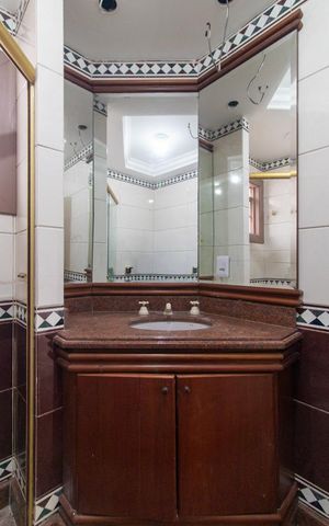 Casa para alugar com 430m², 3 quartos e 1 vagaBanheiro