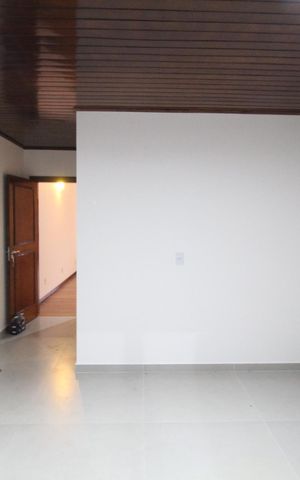 Casa à venda com 290m², 5 quartos e 3 vagasCozinha