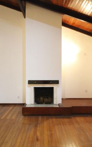 Casa à venda com 290m², 5 quartos e 3 vagasSala