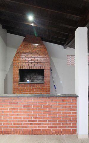 Casa à venda com 290m², 5 quartos e 3 vagasChurrasqueira