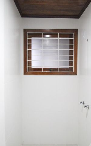 Casa à venda com 290m², 5 quartos e 3 vagasBanheiro