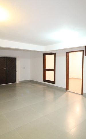 Casa à venda com 290m², 5 quartos e 3 vagasGaragem