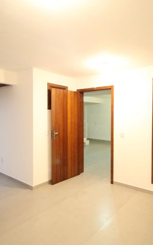 Casa à venda com 290m², 5 quartos e 3 vagasQuarto de Serviço