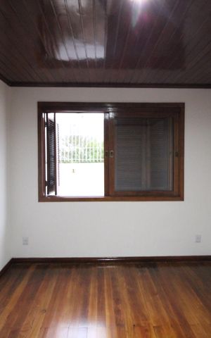 Casa à venda com 290m², 5 quartos e 3 vagasQuarto 3